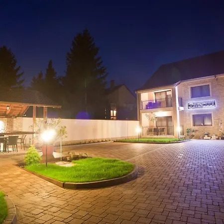 Levendula Apartmanhaz * Sárvár